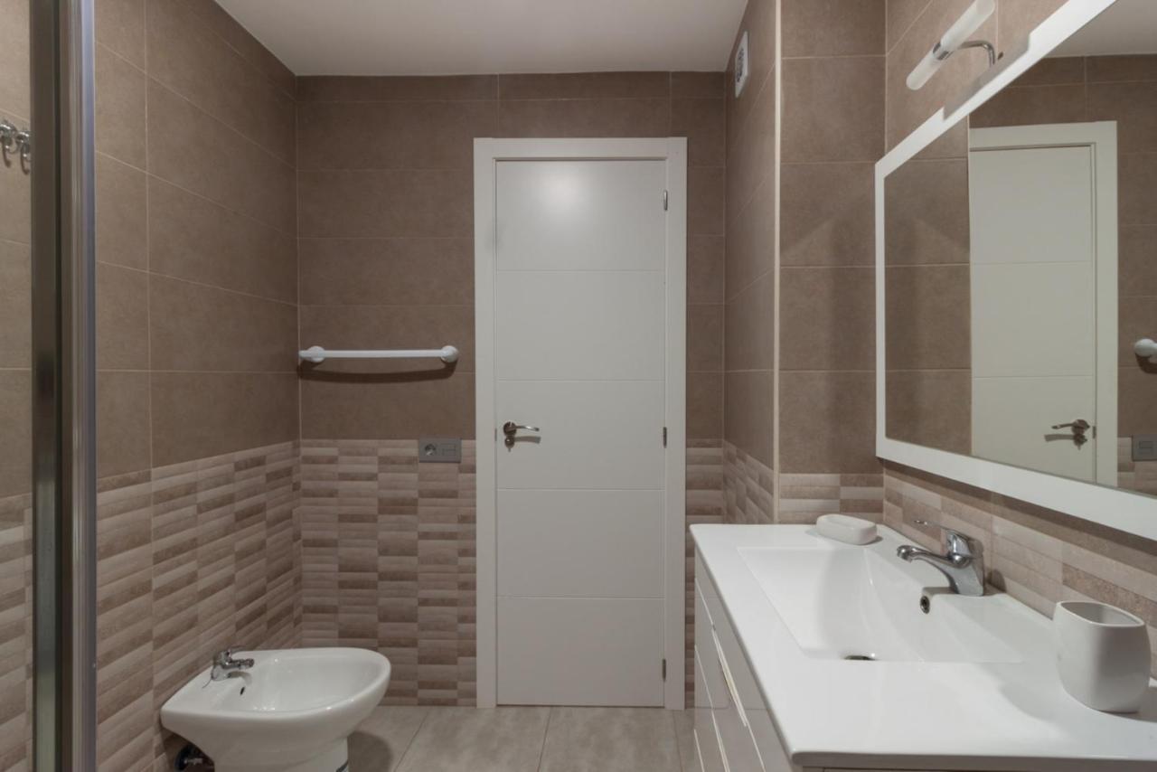 Spacious In A Residential Area Apartamento *