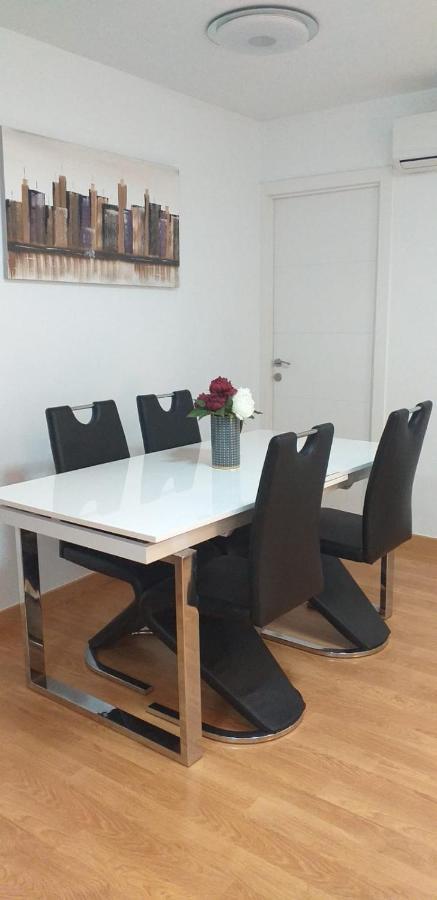 Apartamento Spacious In A Residential Area
